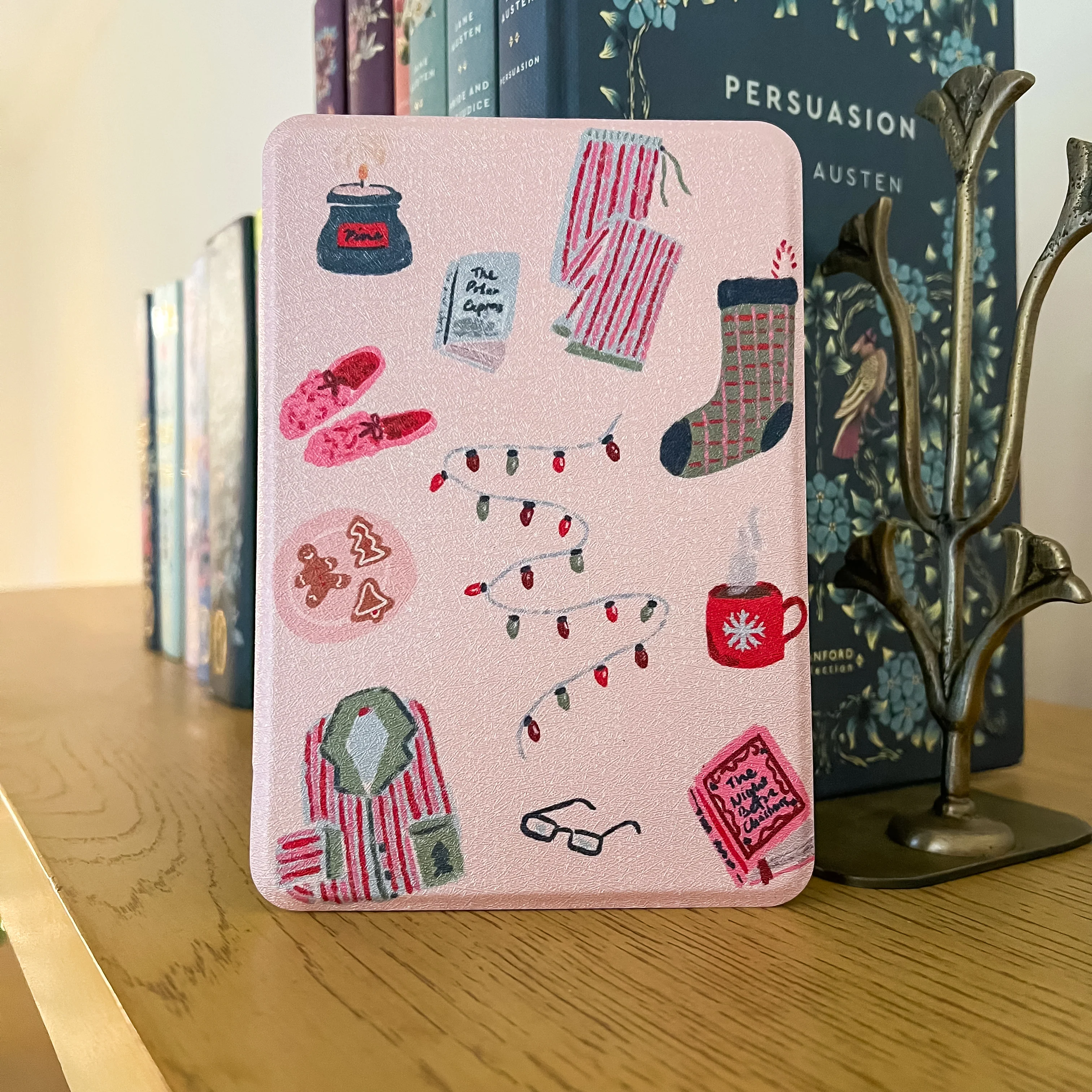 A Cozy Christmas Kindle Case - Image 2