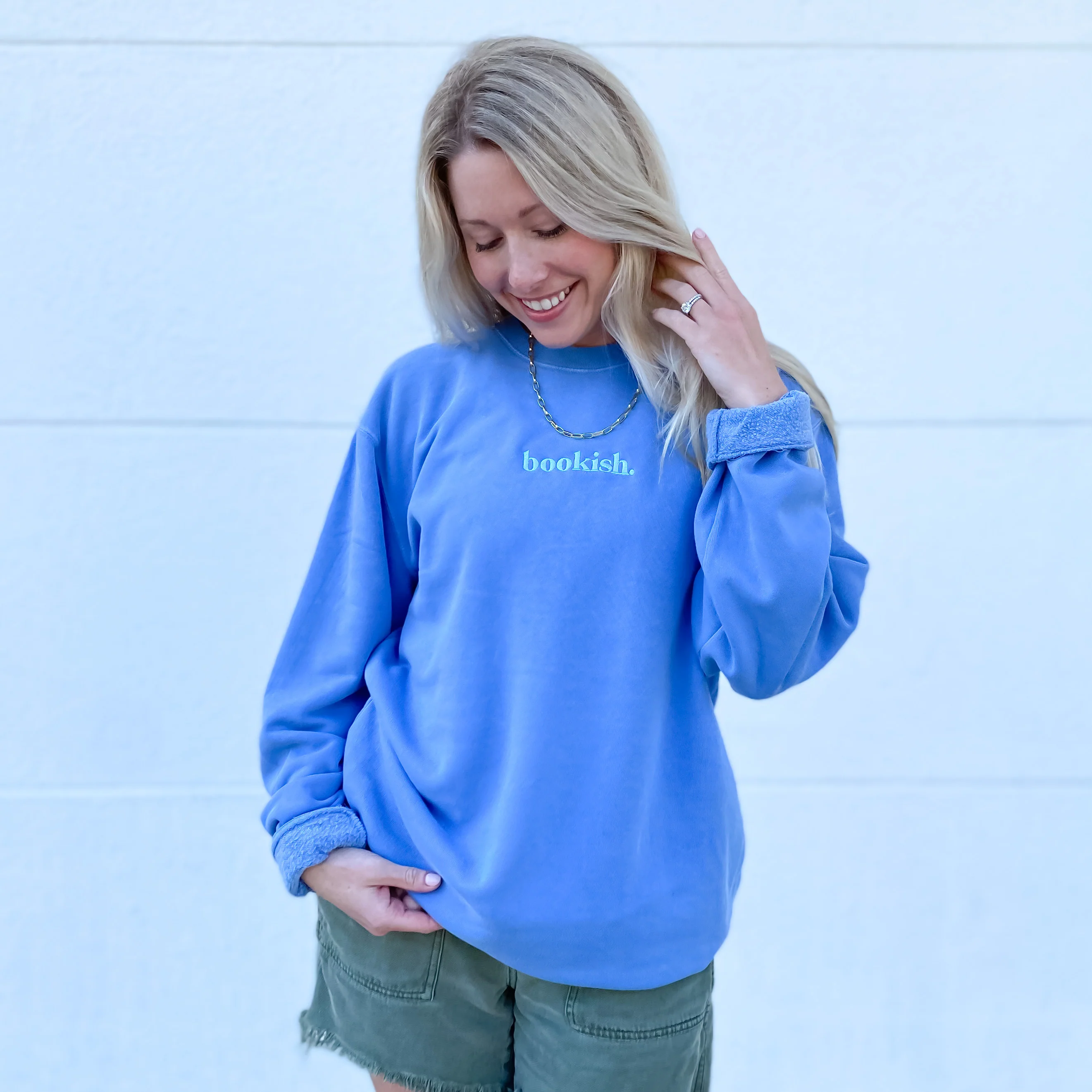 Bookish. Embroidered Sweatshirt - Light Blue - Image 3