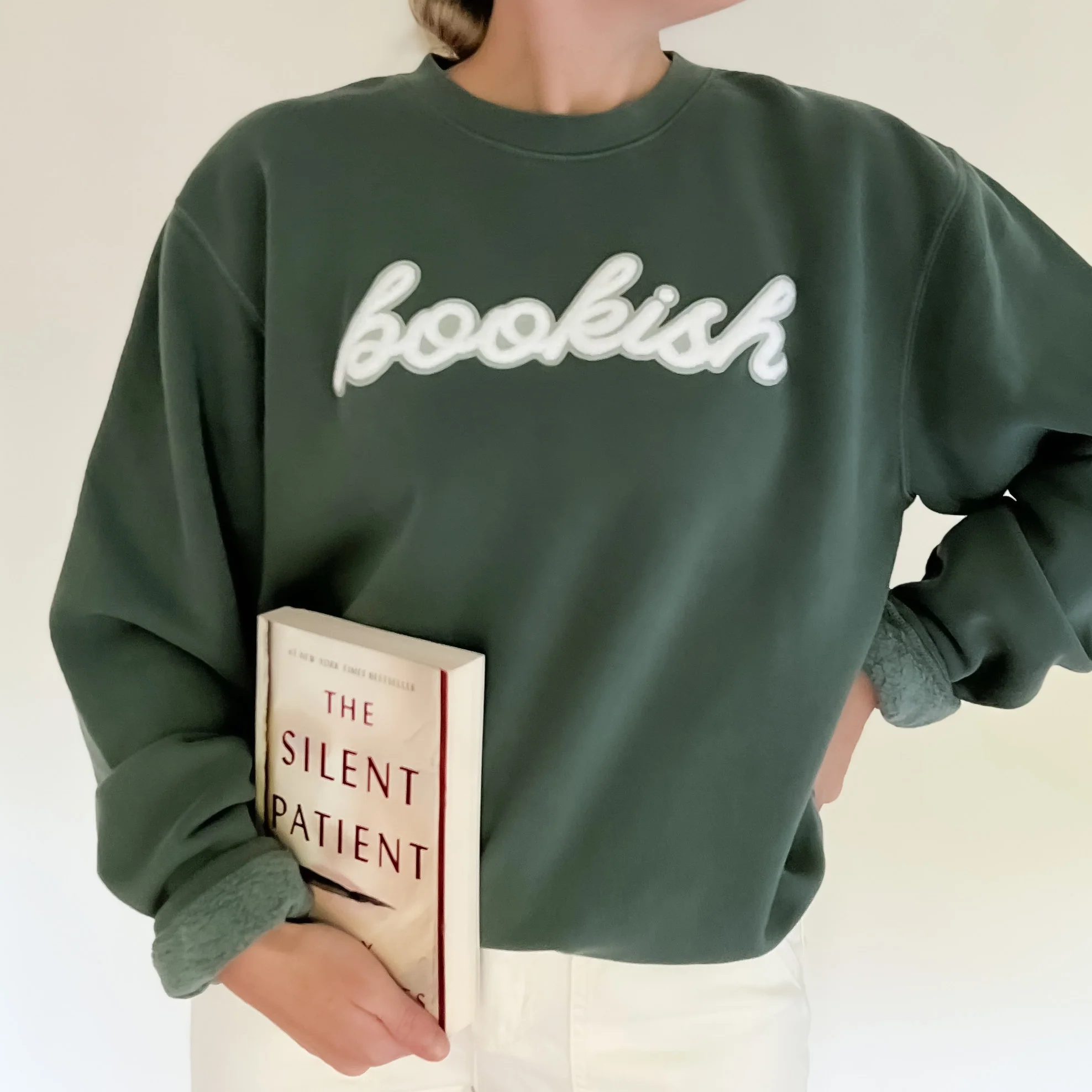 Bookish. Patch Sweatshirt - Green - Image 4