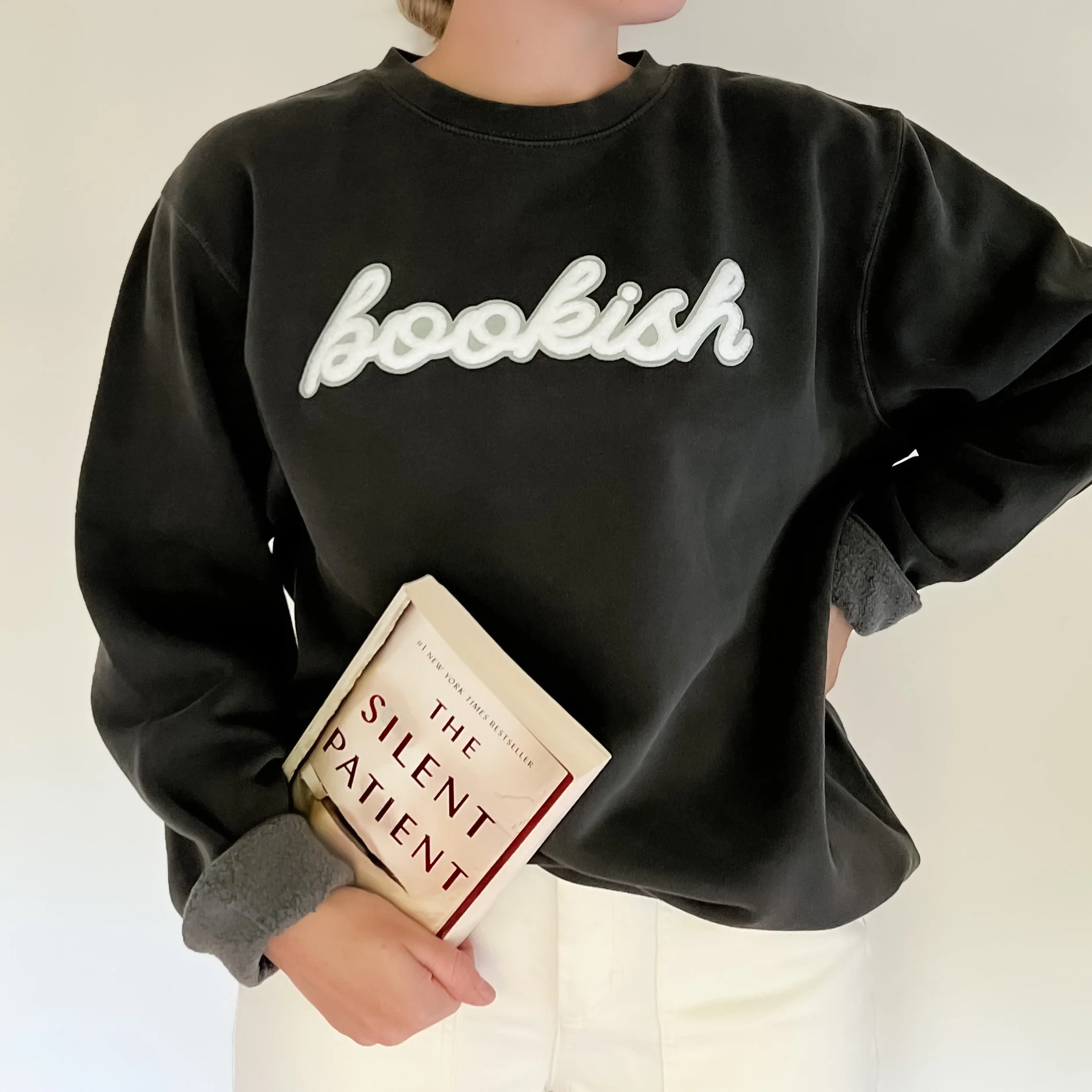 Bookish. Patch Sweatshirt - Vintage Black - Image 4