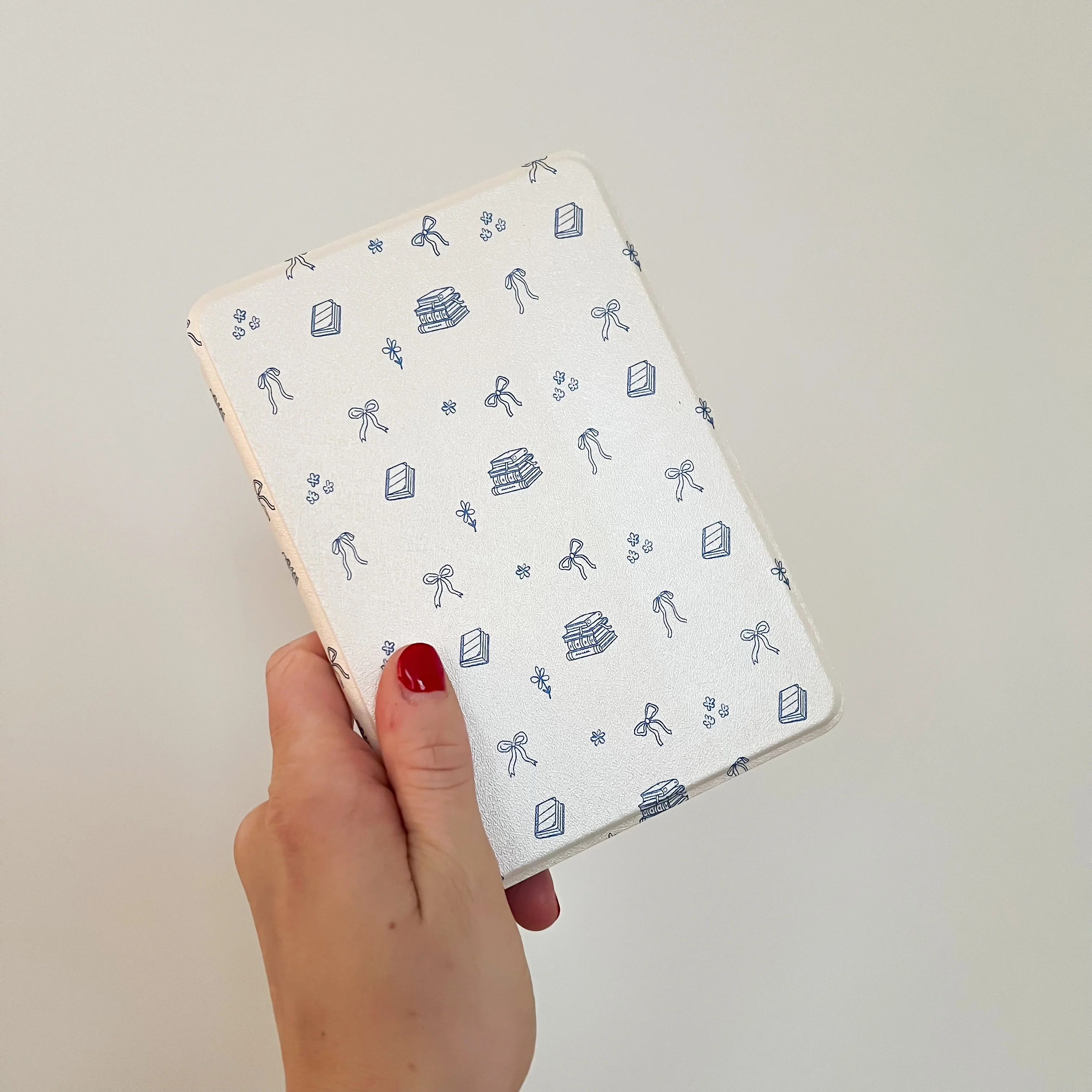Bows, Books & Flowers Kindle Case - Image 3