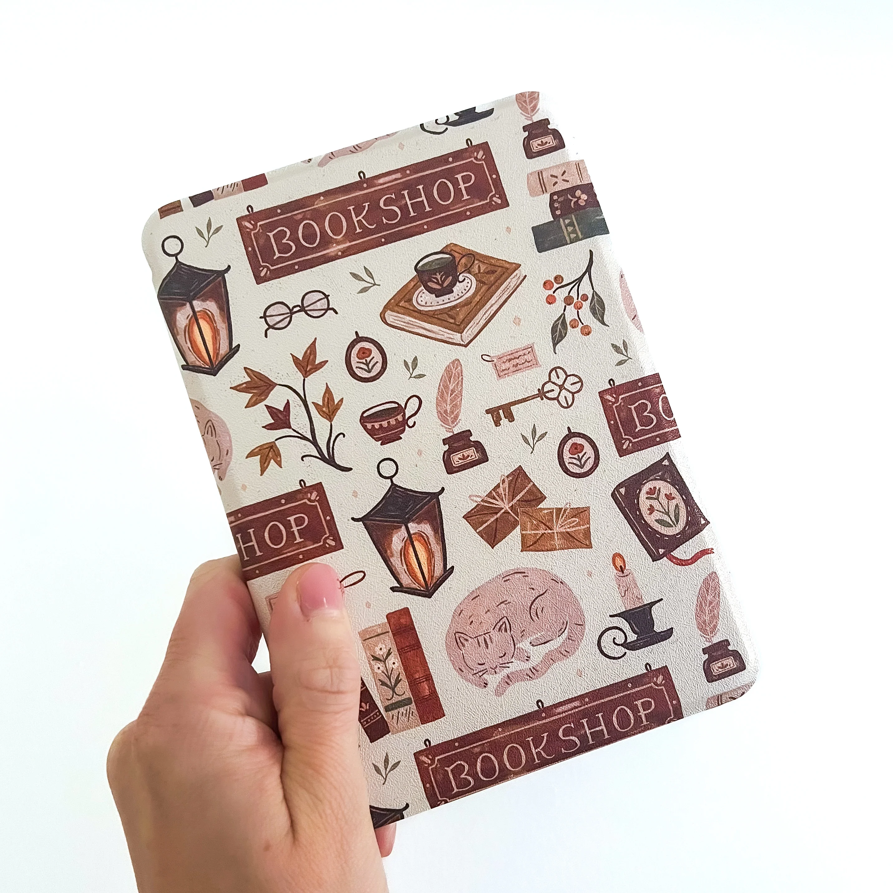 Cozy Bookshop Kindle Case - Image 6