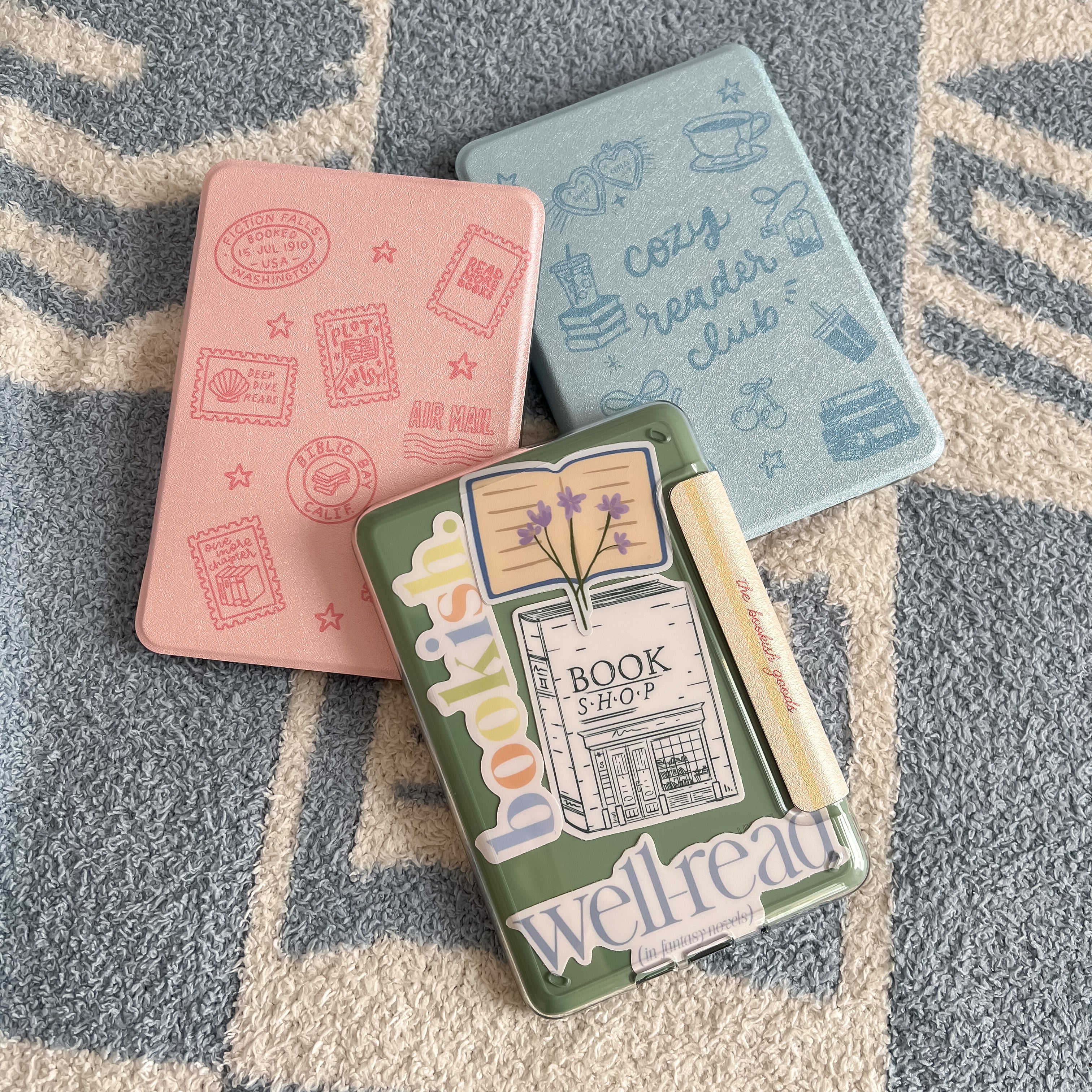 Cozy Reader Club Kindle Case - Image 3