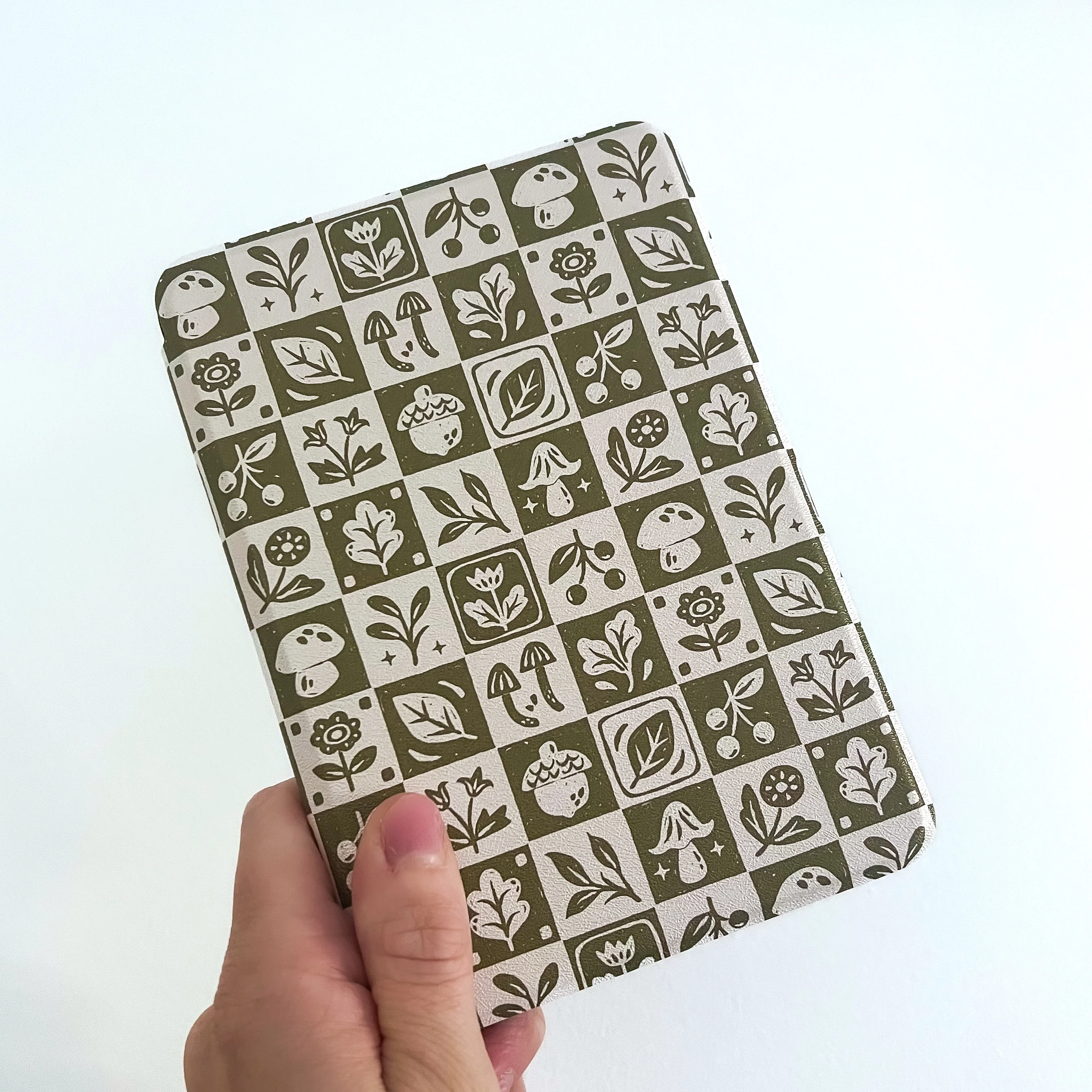 Fall Flora Kindle Case - Image 6