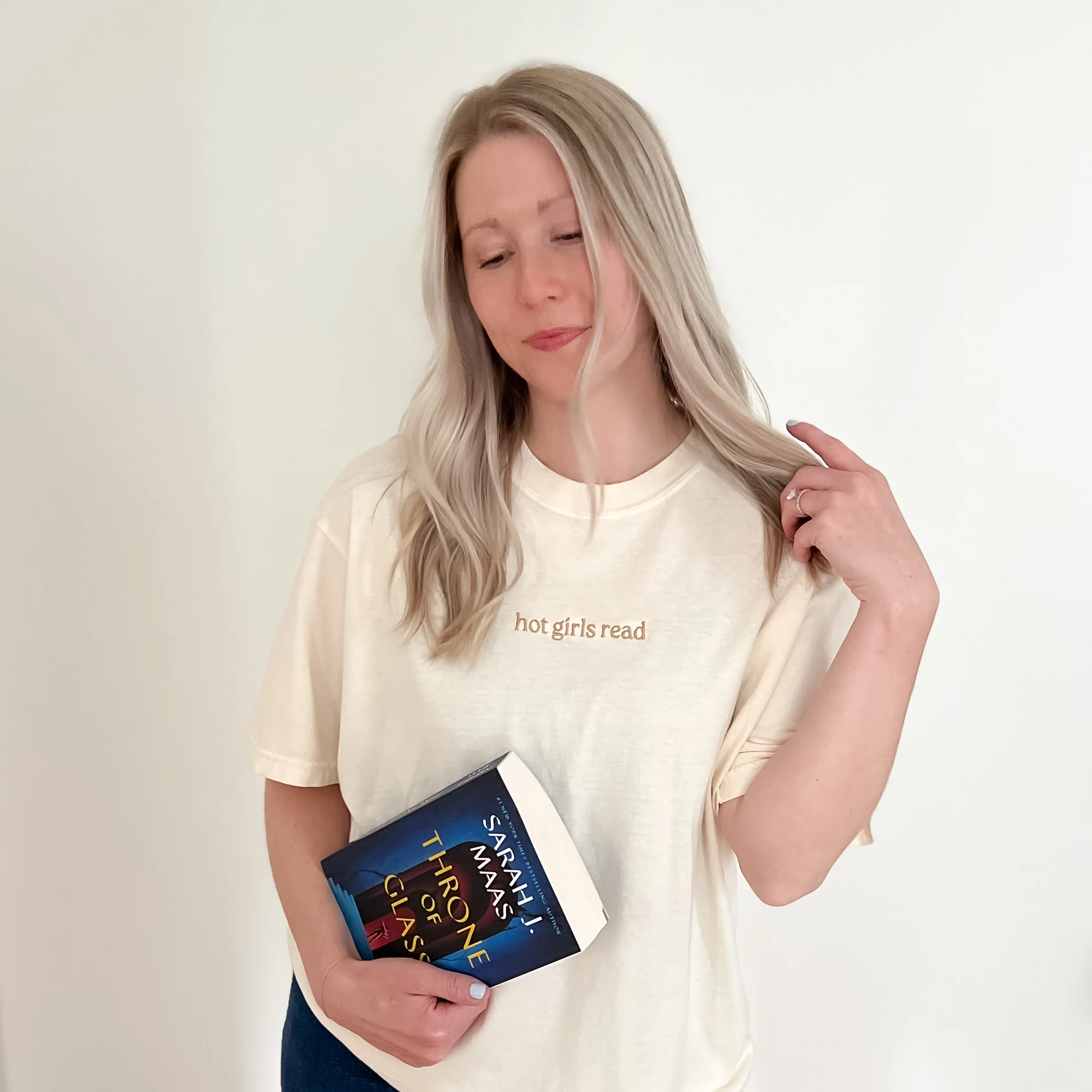 Hot Girls Read Tee - Ivory - Image 3