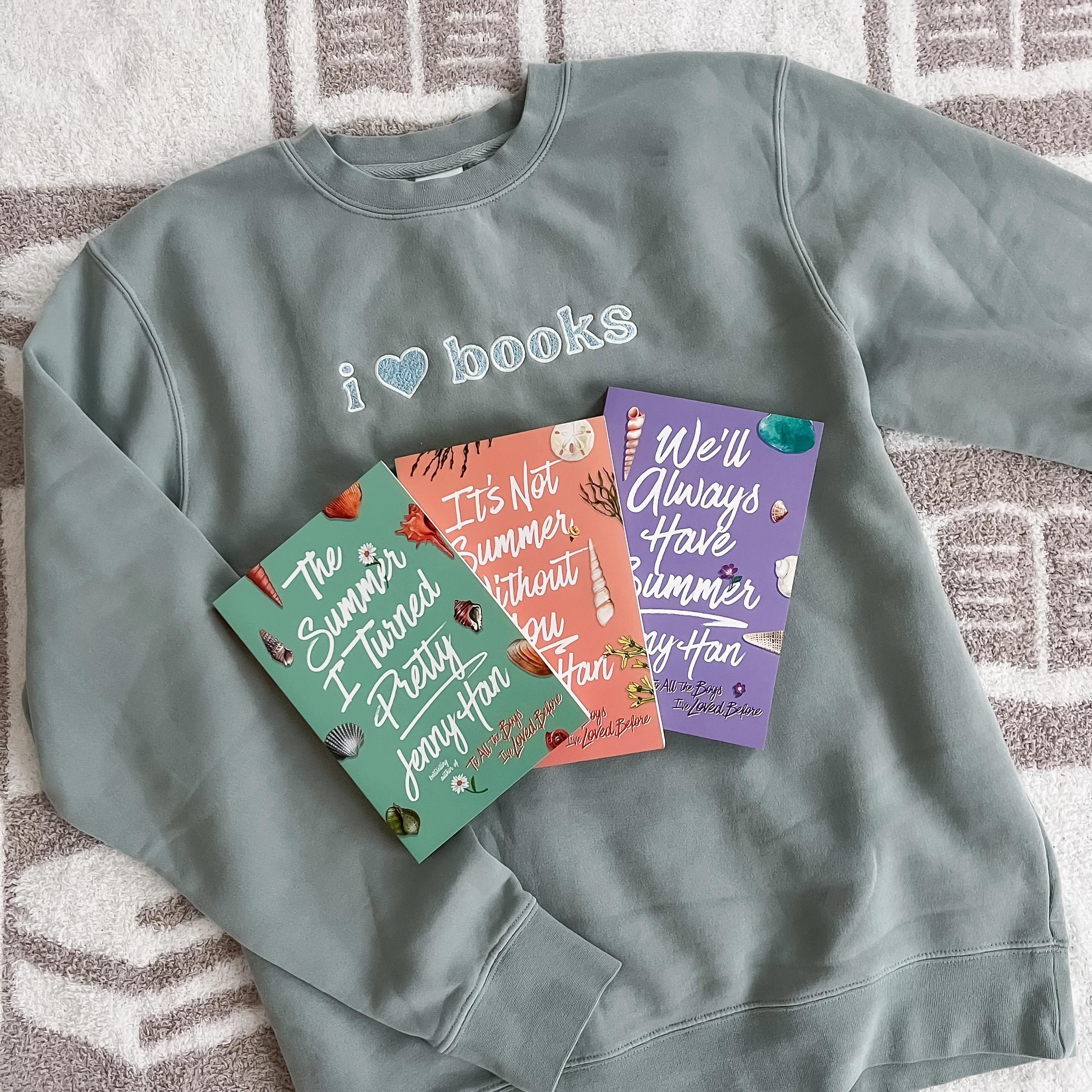 I ♡ Books Sweatshirt