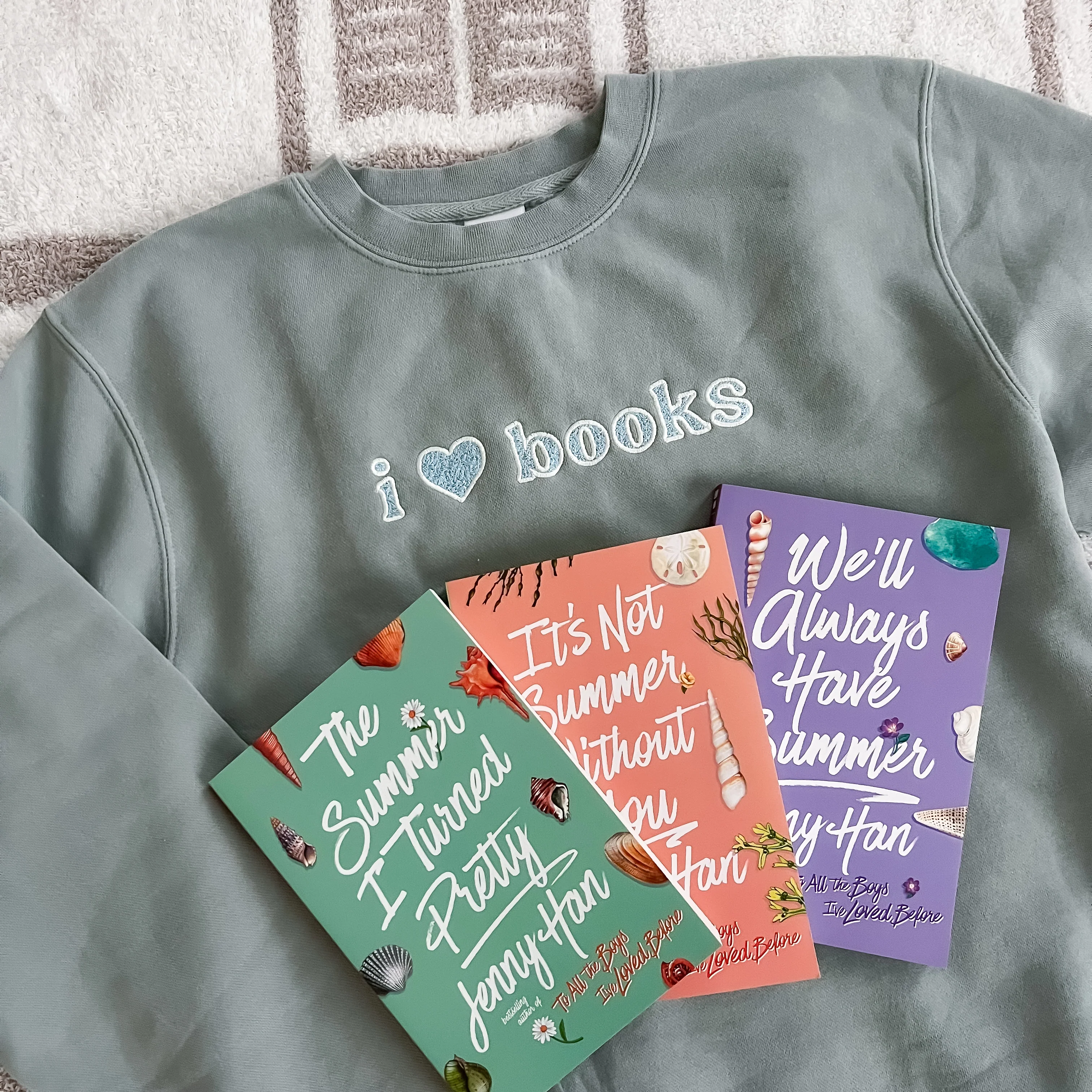 I ♡ Books Sweatshirt - Image 2