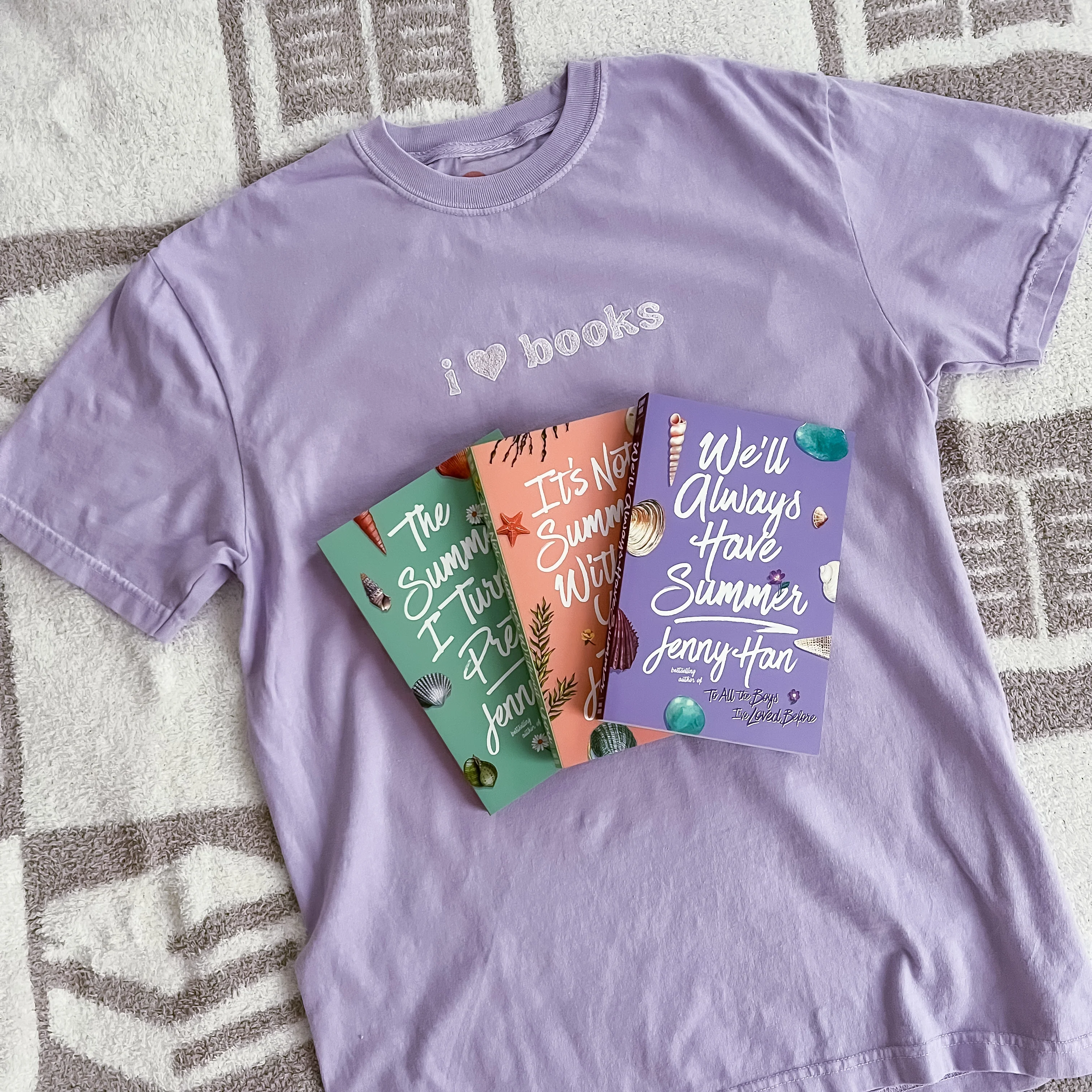 I ♡ Books Tee