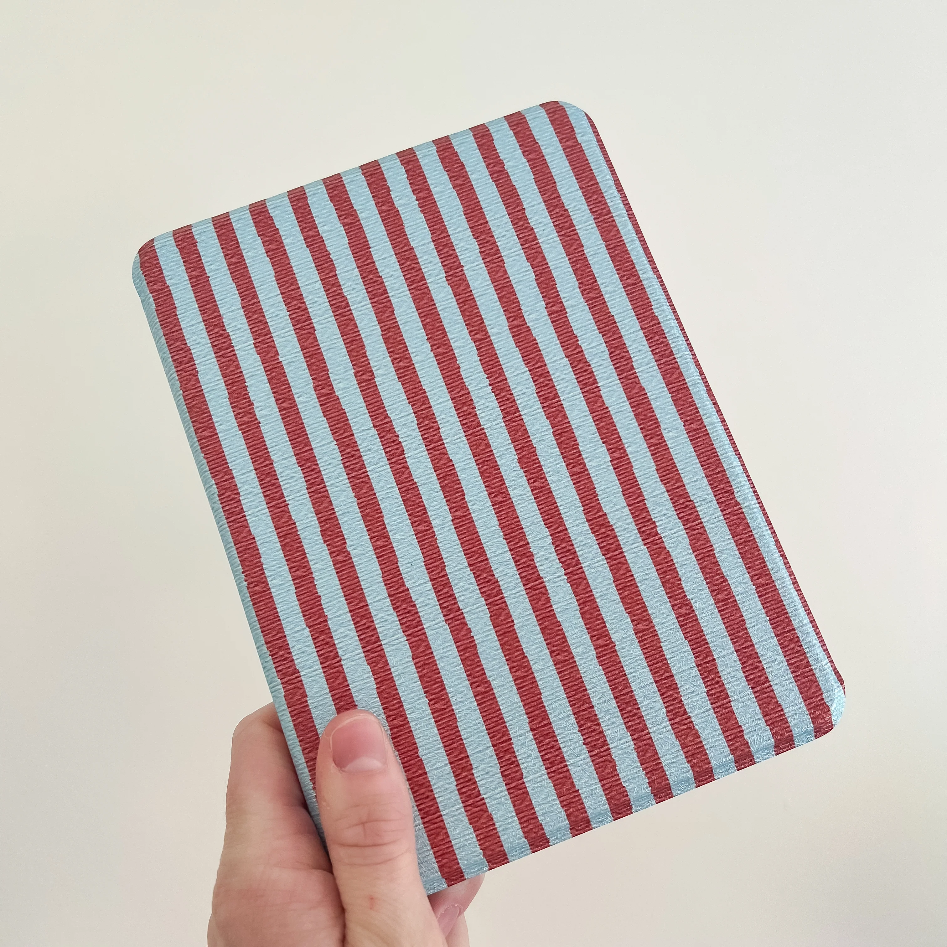Lazy Hazy Stripe Kindle Case - Image 11
