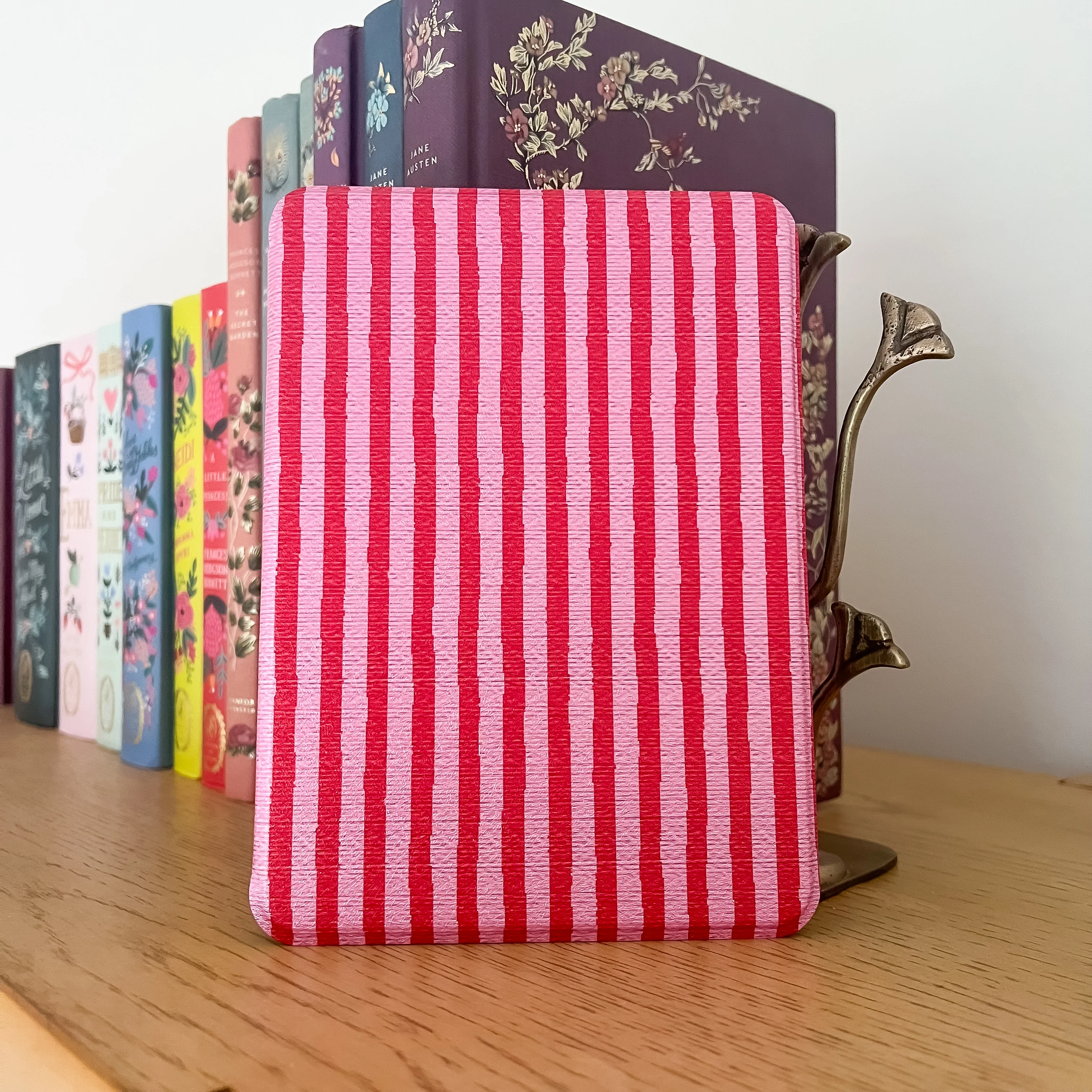 Lazy Hazy Stripe Kindle Case - Image 6