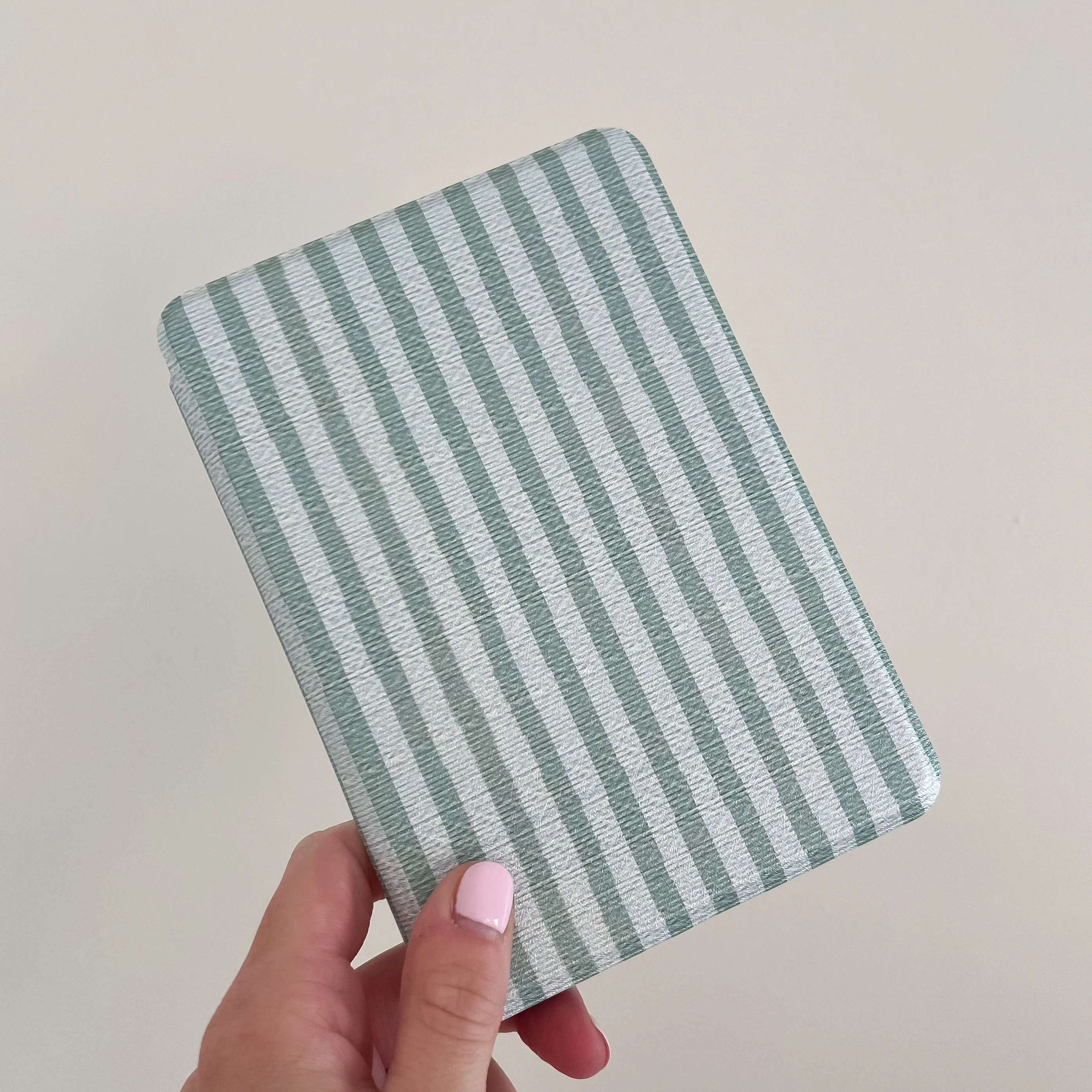 Lazy Hazy Stripe Kindle Case - Image 9