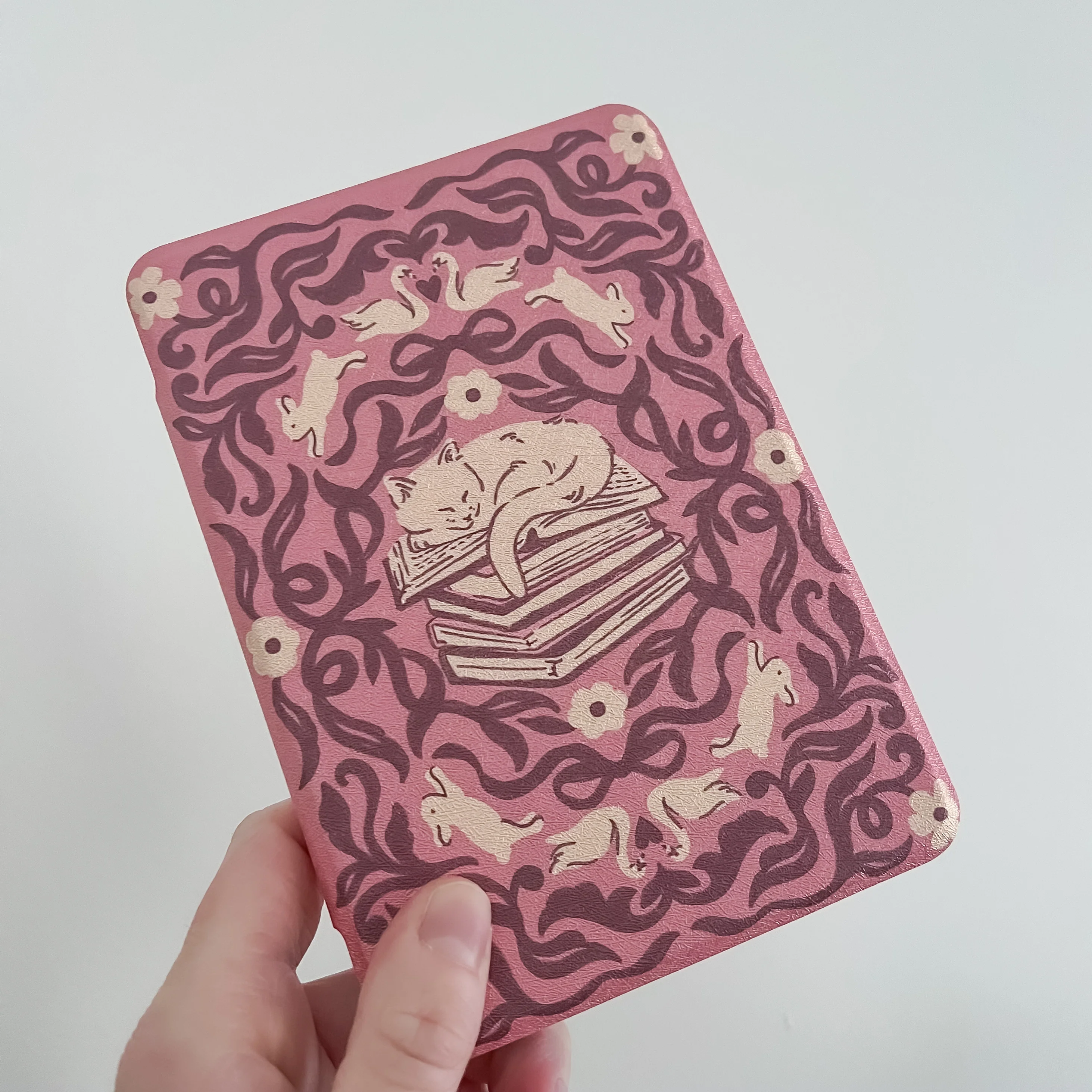 Purrfectly Booked Kindle Case - Image 3