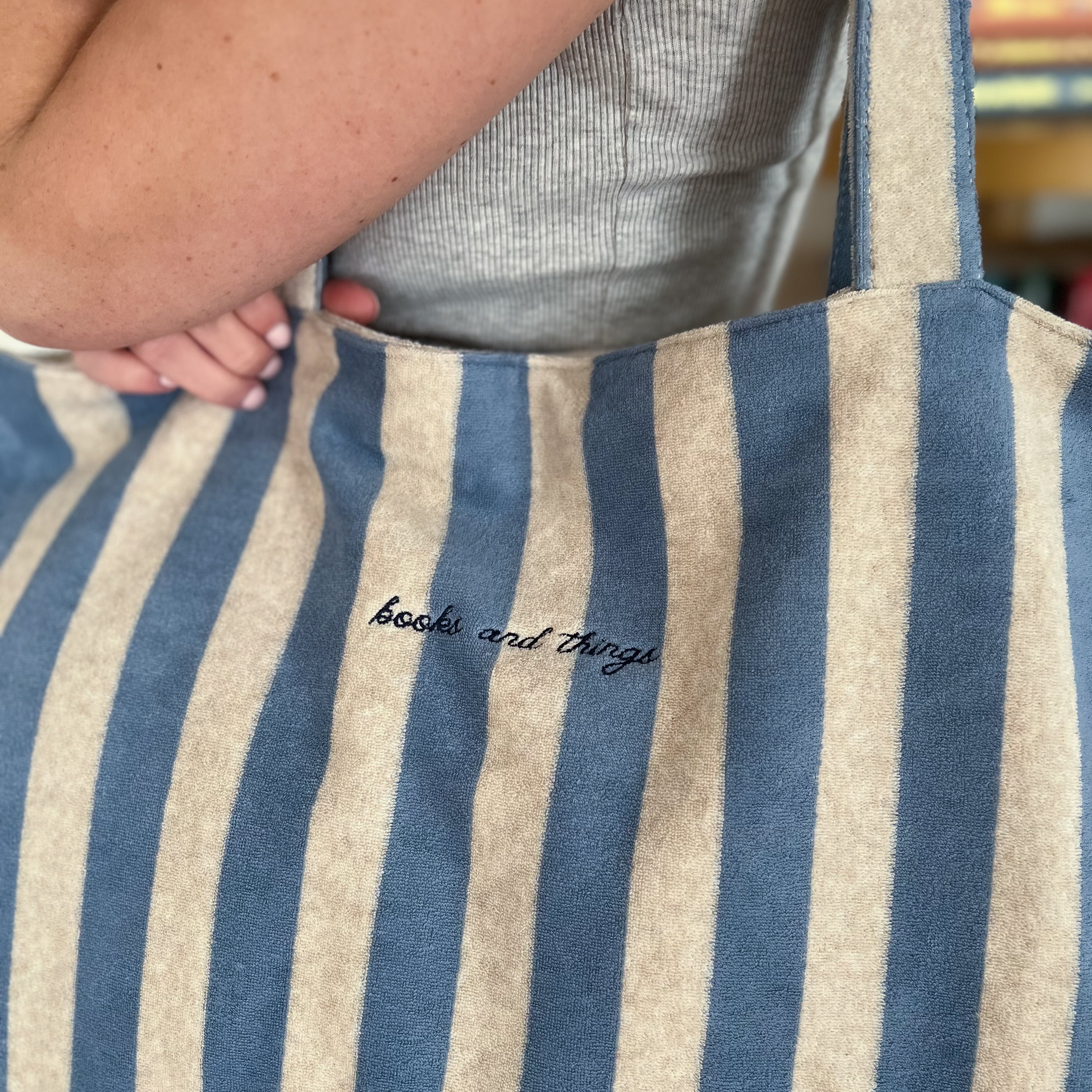 The Bookish Beach Bag - Image 6