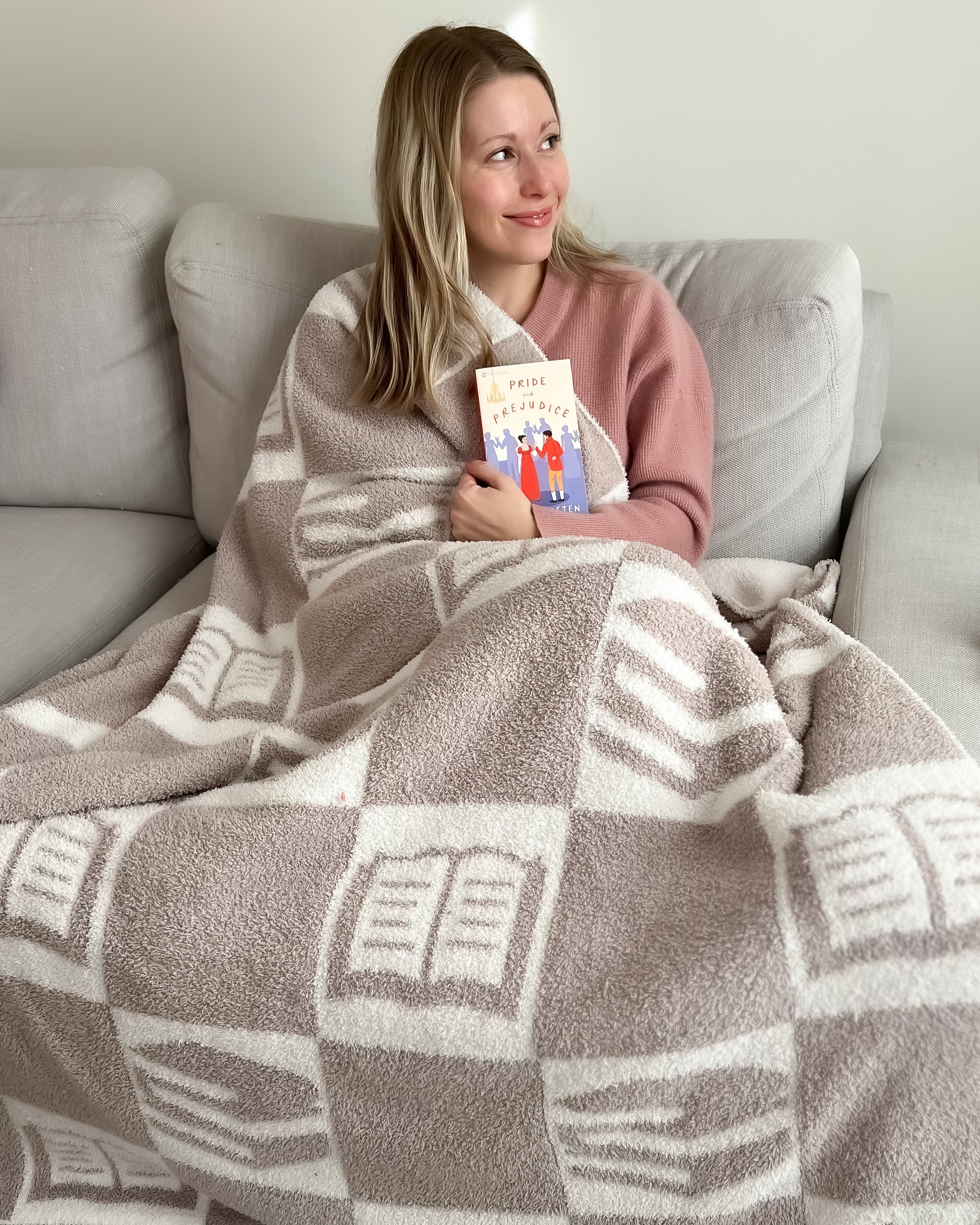 The Bookish Blanket - Image 10