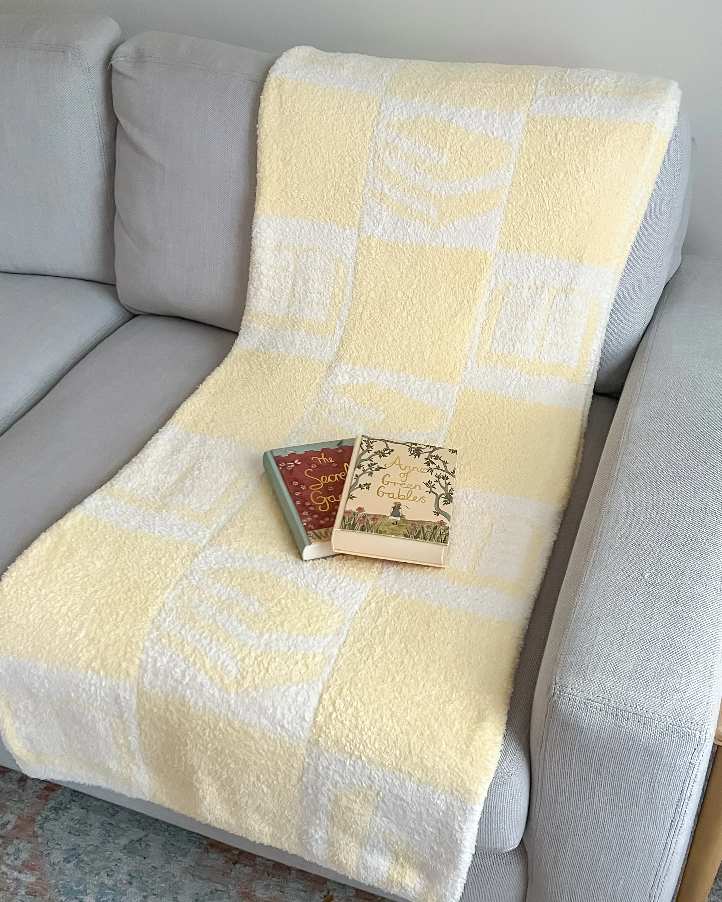 The Bookish Blanket - Image 23