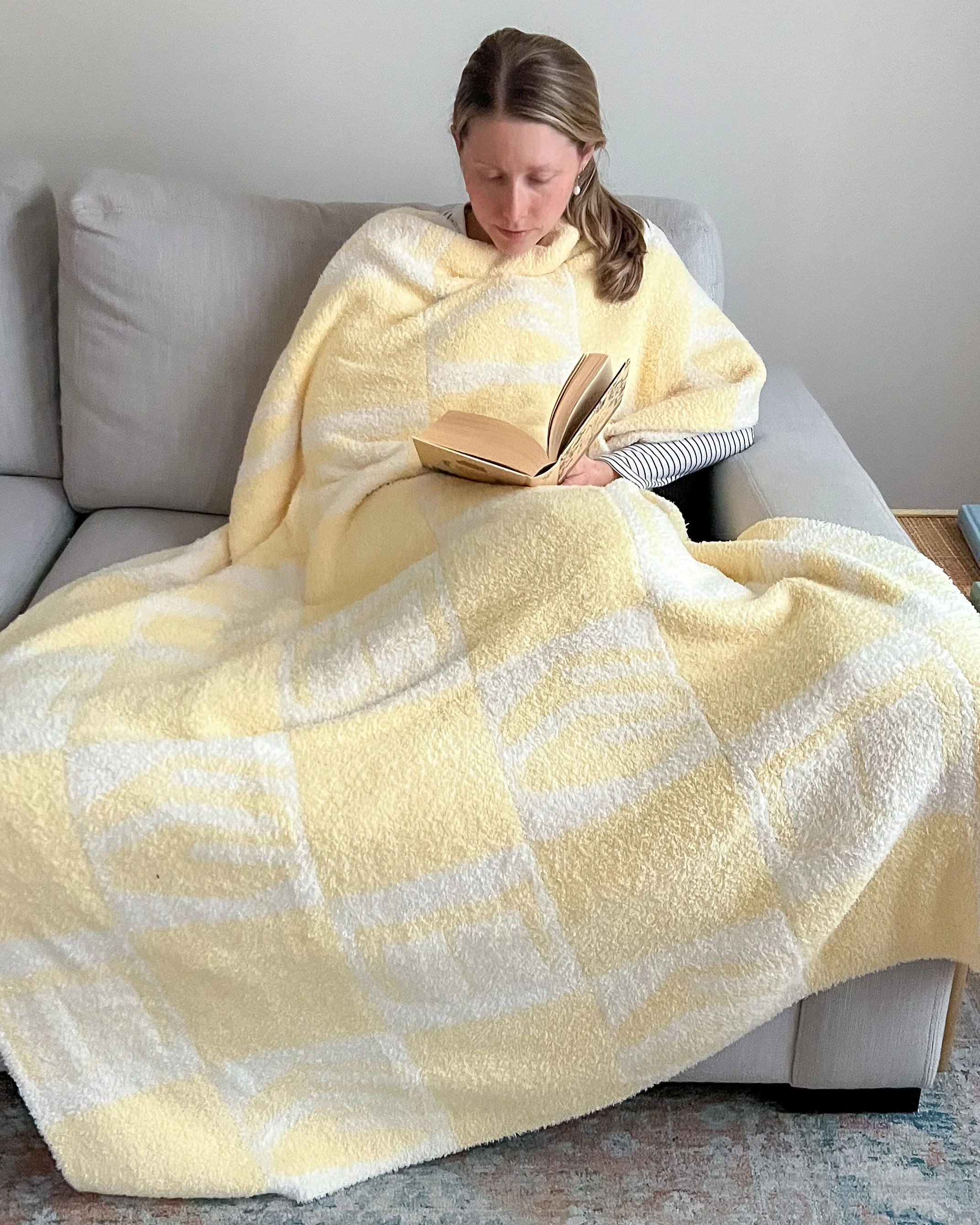 The Bookish Blanket - Image 3