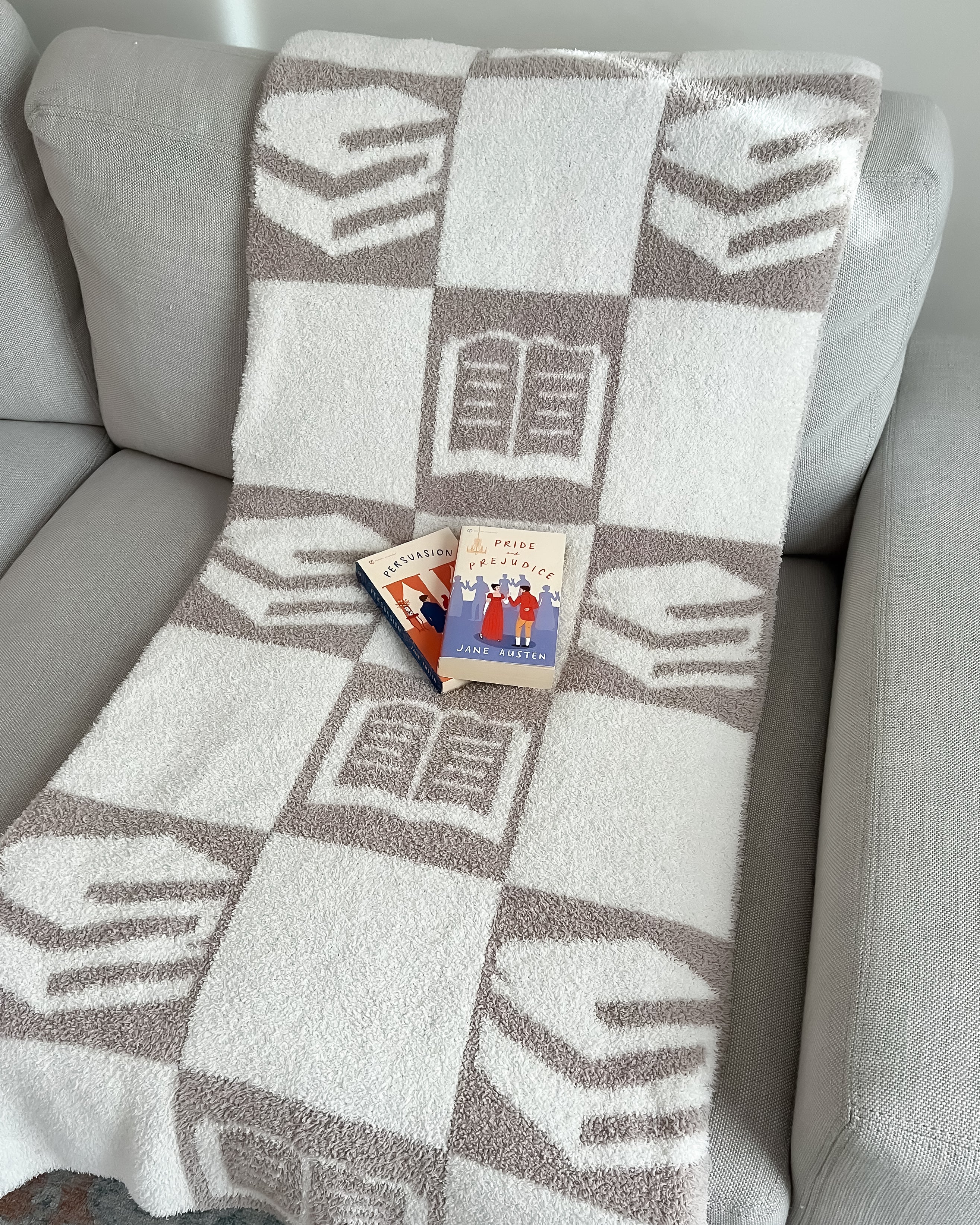 The Bookish Blanket - Image 36