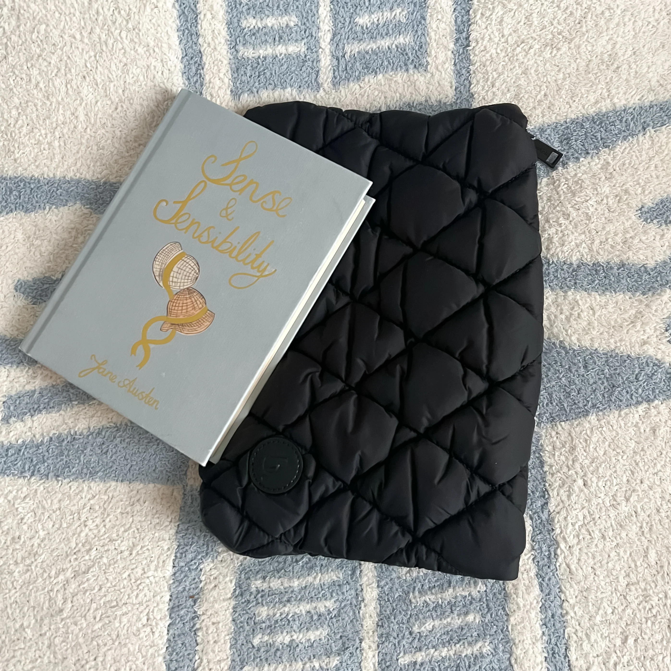 The Bookish Pouch - Image 18
